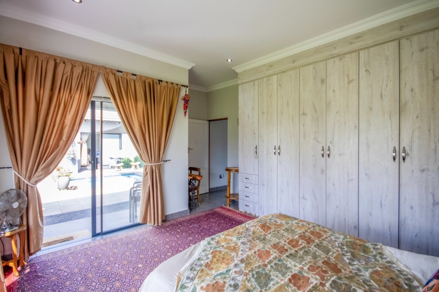 3 Bedroom Property for Sale in WestLake Country Safari Estate North West